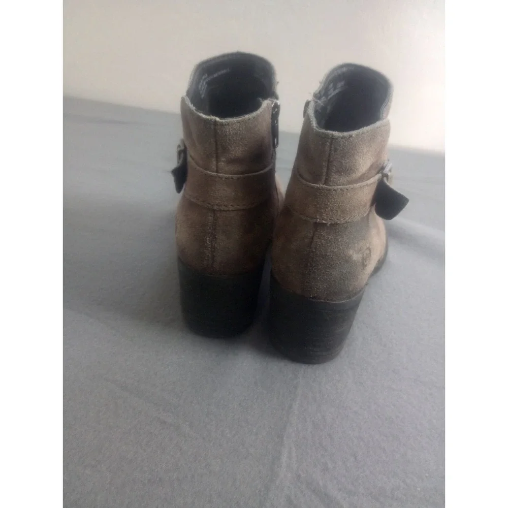 Born Womens Brown Gray Distressed Suede Ankle Boots Size 8.5M Western Block Heel